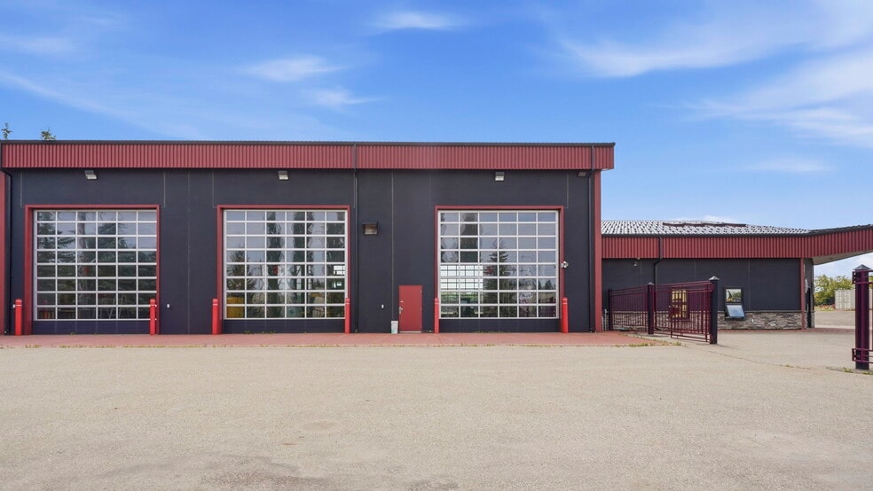 More Photos Of 490 South Ave, Spruce Grove Manufacturing For Sale
