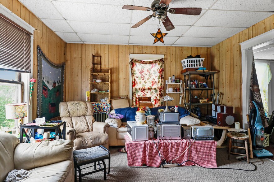 More Photos Of 2118 Atwood Ave, Madison Storefront For Sale