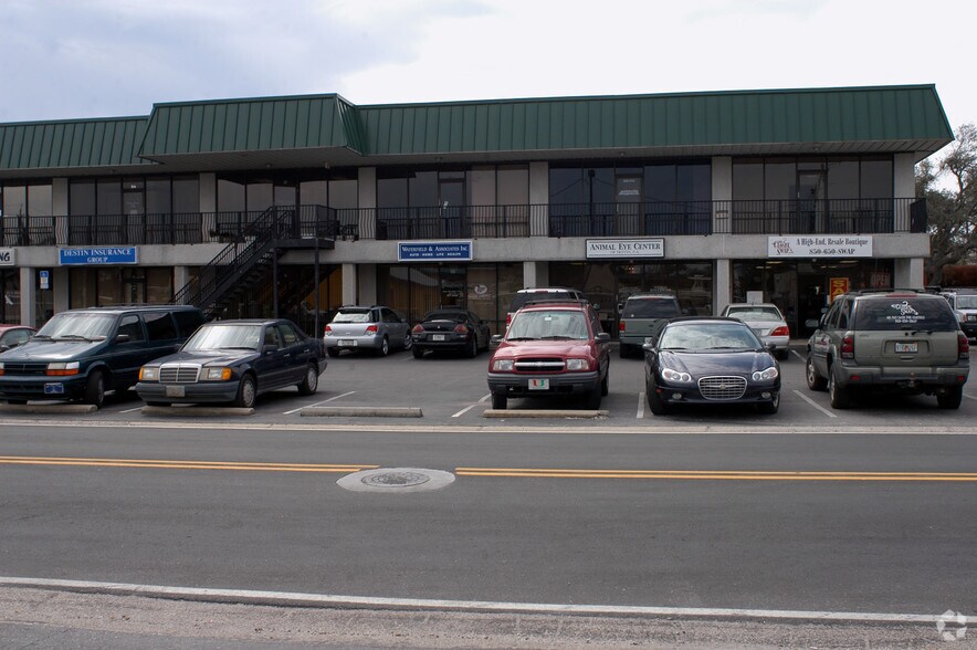 More Photos Of 127 Harbor Blvd, Destin General Retail For Sale