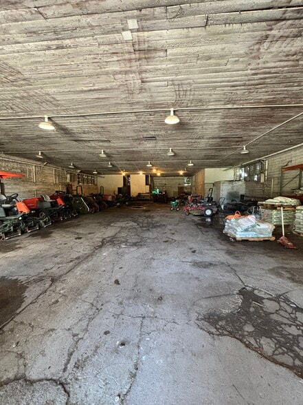 More Photos Of 621 McChord, Rantoul Industrial For Sale