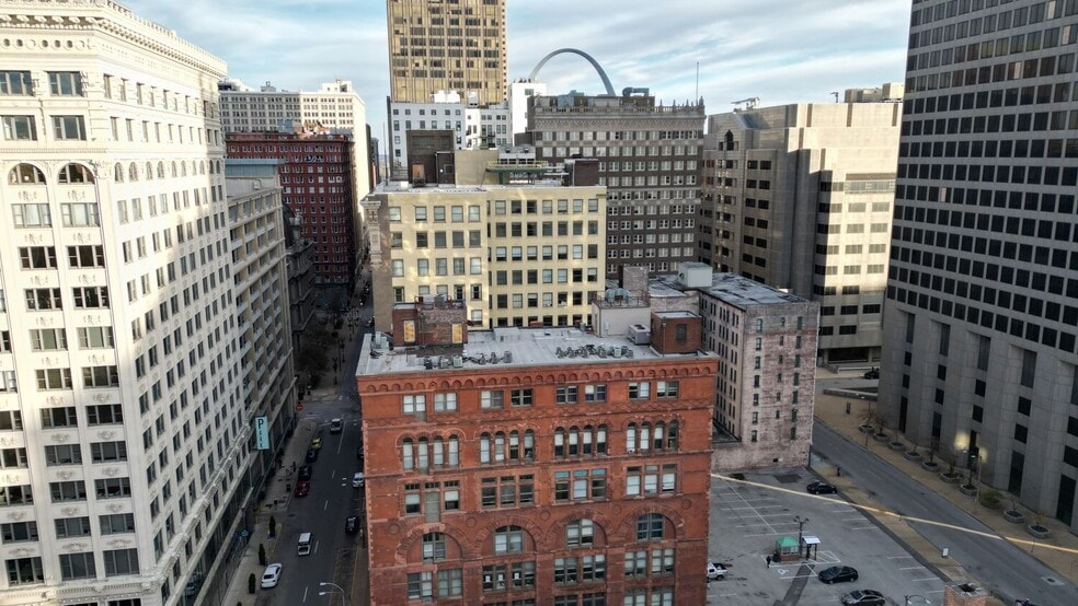 More Photos Of , Saint Louis Multifamily For Sale