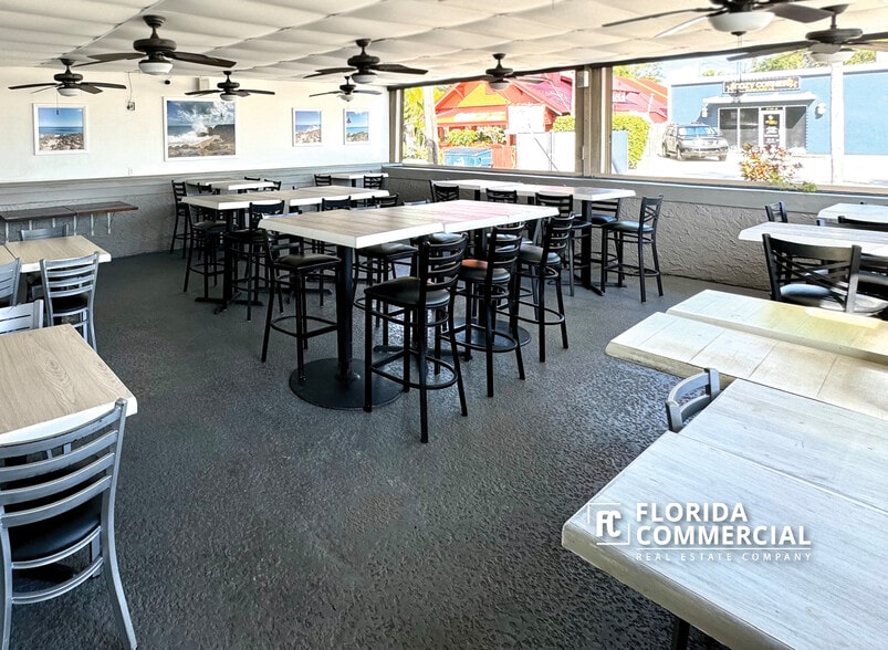 More Photos Of 300 SW Federal Hwy, Stuart Restaurant For Sale