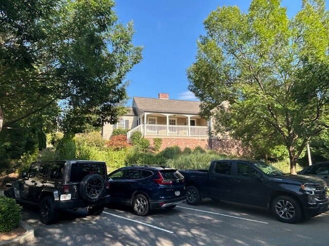 More Photos Of 790 Market St, Woodstock Office For Lease