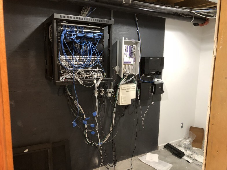 More Photos Of 299 Prairie Dr, Stanley Office For Sale