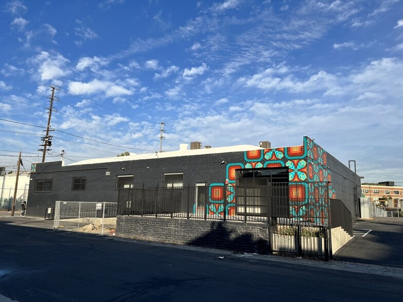 Primary Photo Of 900 E 4th St, Los Angeles Research And Development For Lease