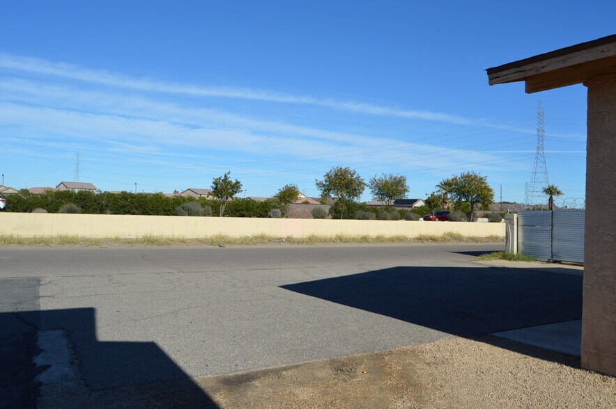 More Photos Of 11613 NW Grand Ave, El Mirage Light Distribution For Sale