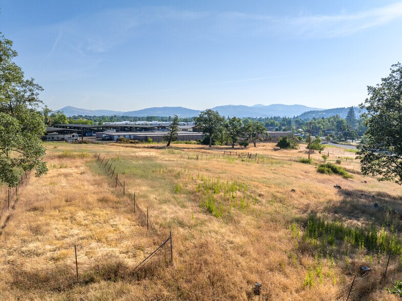 More Photos Of 10569 Hannon Rd, Eagle Point Land For Sale