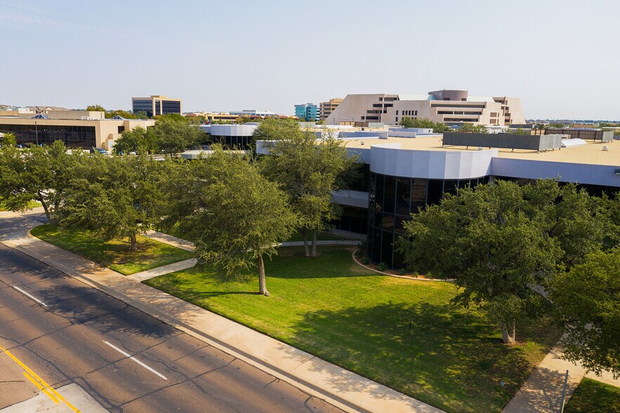 More Photos Of 3300 N A St, Midland Unknown For Lease