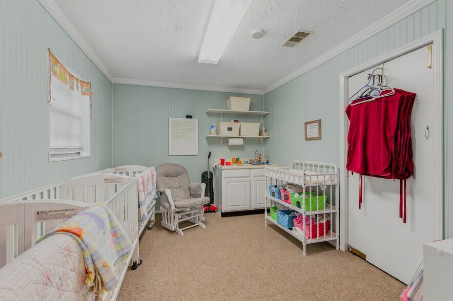 More Photos Of 3401 N Frazier St, Conroe Specialty For Sale