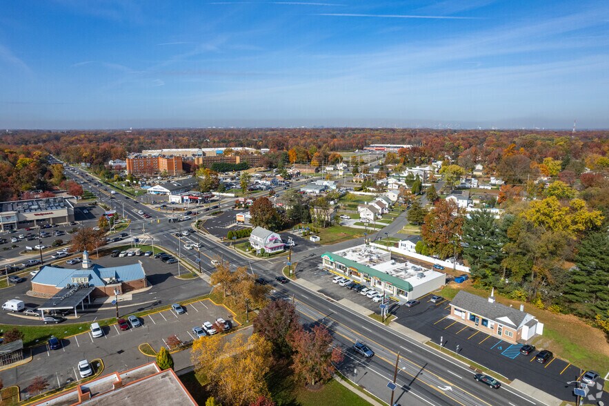 More Photos Of 1000-1012 Cooper St, Deptford Unknown For Lease