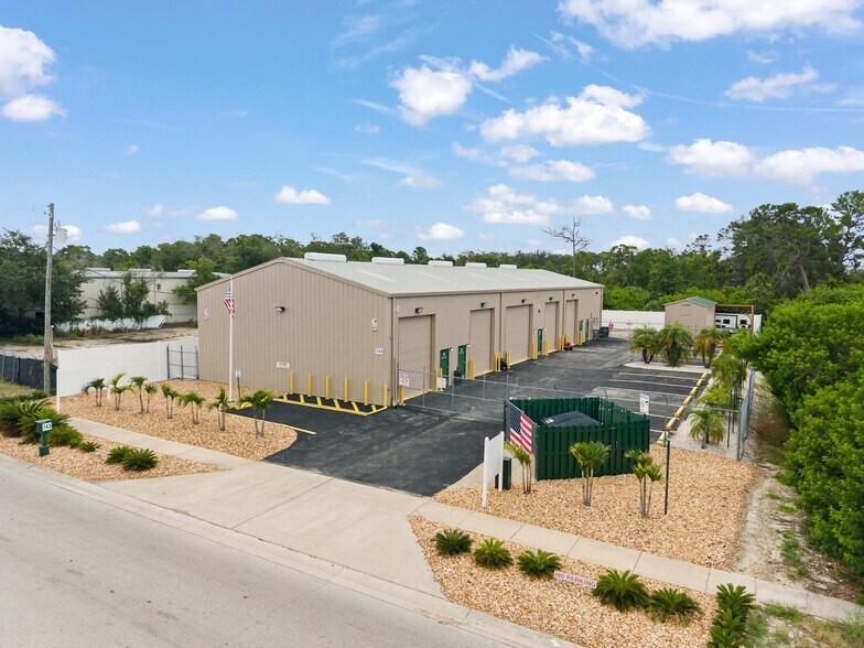 More Photos Of 743 Wesley Ave, Tarpon Springs Warehouse For Lease