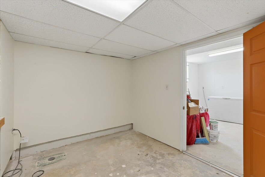 More Photos Of 9229 Middlebrook Pike, Knoxville Specialty For Sale