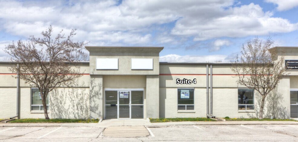 More Photos Of 1932 SW 3rd St, Ankeny Office For Lease