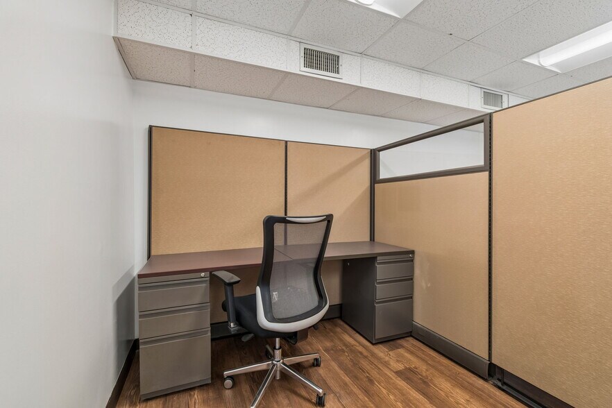 More Photos Of 1453 S Martin Luther King Jr Ave, Clearwater Warehouse For Sale