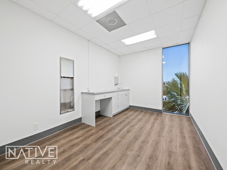 More Photos Of 4801 N Federal Hwy, Fort Lauderdale Medical For Sale