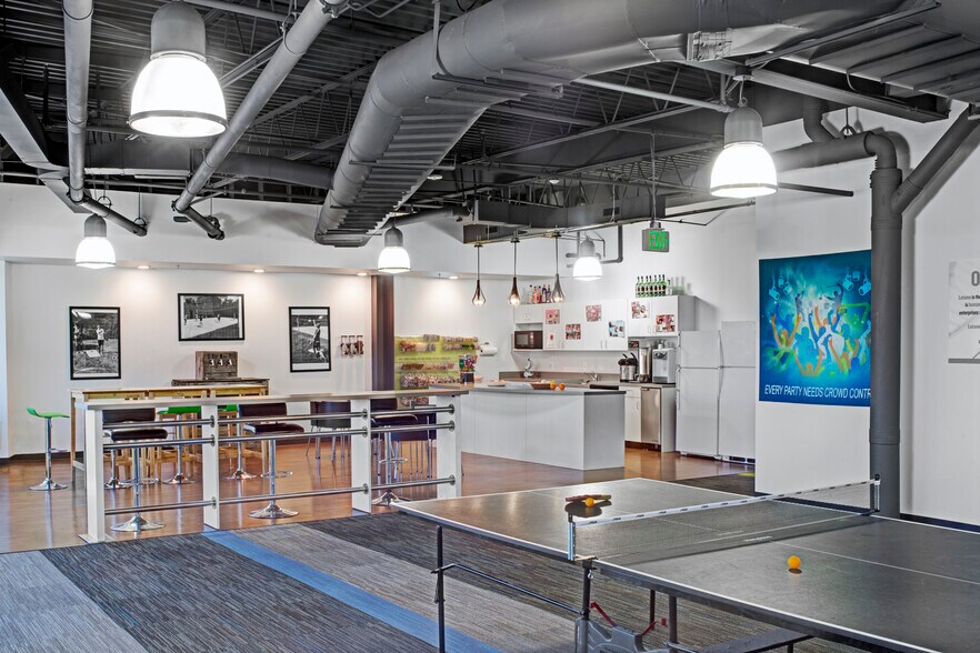 More Photos Of 8830 Stanford Blvd, Columbia Unknown For Lease