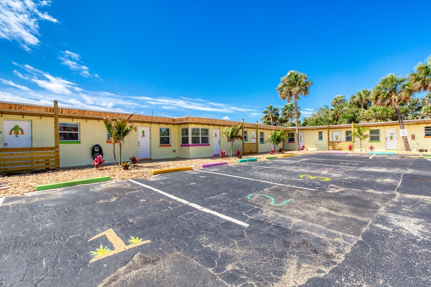 More Photos Of 2240 S Atlantic Ave, Daytona Beach Hotel For Sale