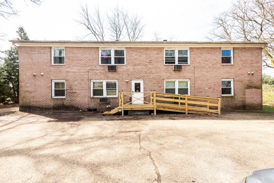 More Photos Of 839 34th St NW, Canton Apartments For Sale