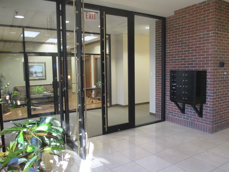 More Photos Of 2220 San Jacinto Blvd, Denton Office For Sale