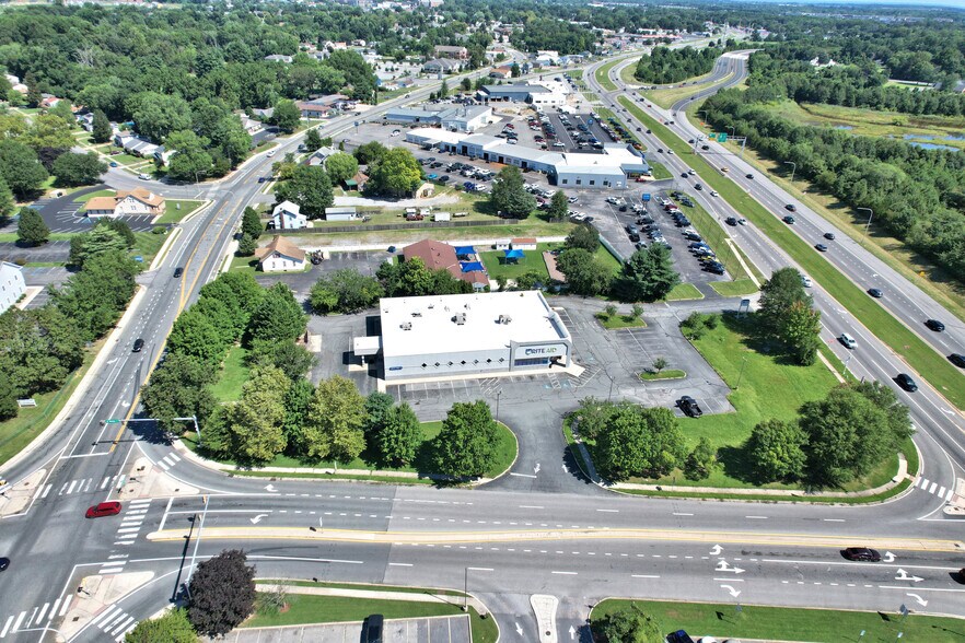 More Photos Of 1580 S Dupont Hwy, Dover General Retail For Lease
