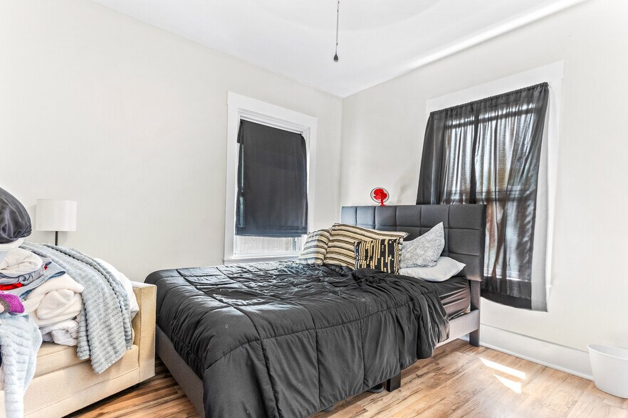 More Photos Of 51 Tanguay St, Sanford Apartments For Sale