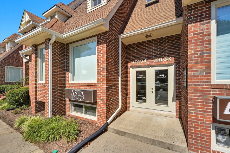More Photos Of 10130-10134 Colvin Run Rd, Great Falls Medical For Sale