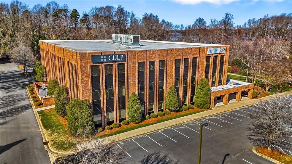 More Photos Of 1823 Eastchester Dr, High Point Office For Lease