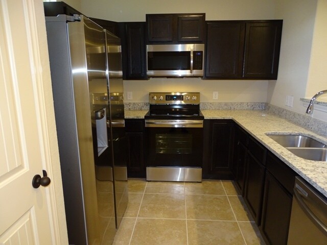 More Photos Of 14111 Fratelli Rd, San Antonio Apartments For Sale