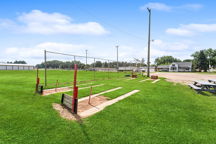 More Photos Of E9102 State Road 96 Hwy, Fremont Restaurant For Sale