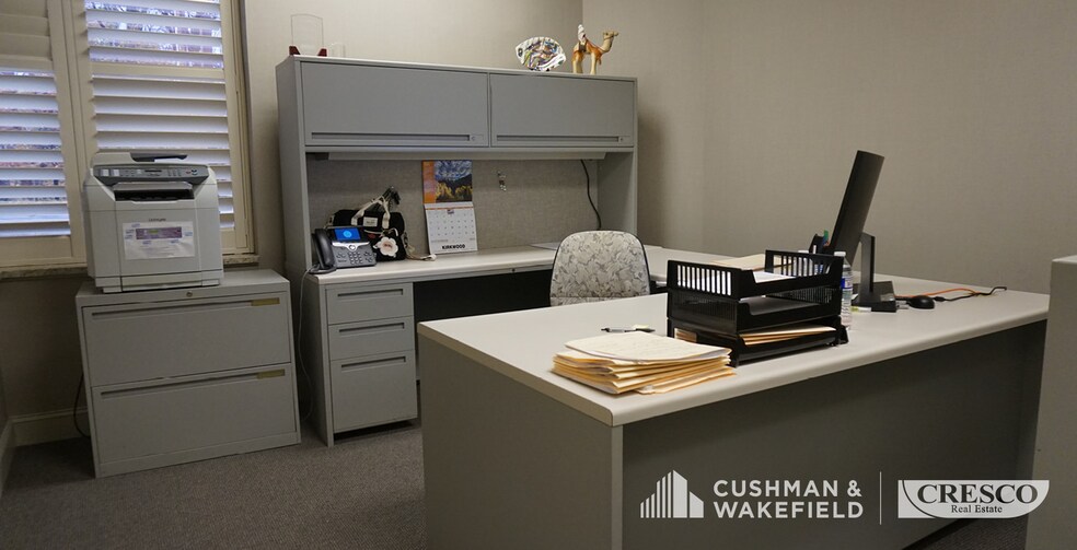 More Photos Of 1213-1385 Rockside Rd, Parma Flex For Sale