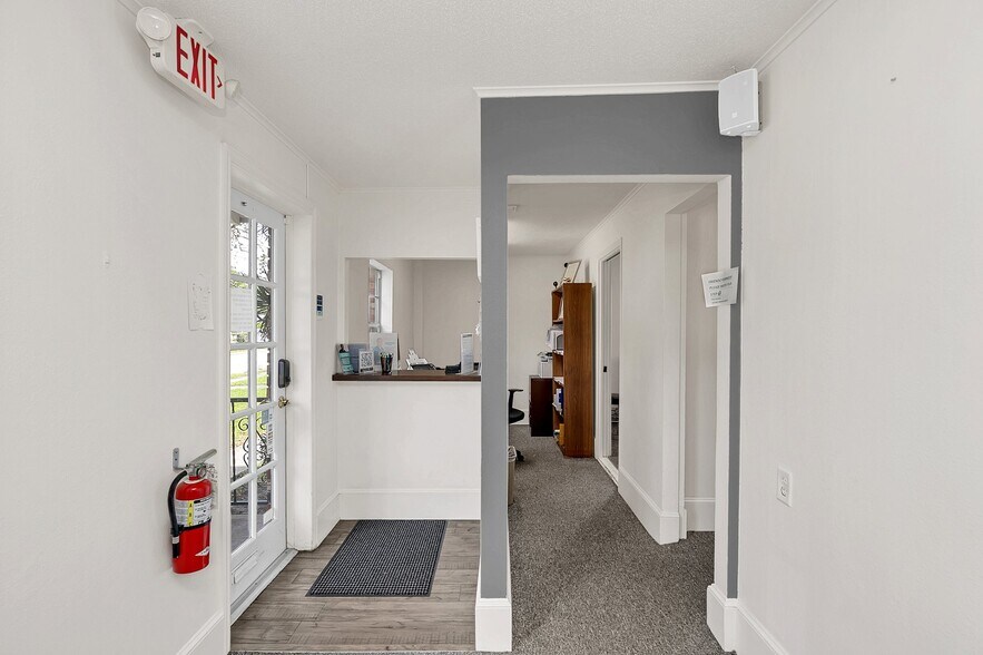 More Photos Of 1400 E Robinson St, Orlando Medical For Sale