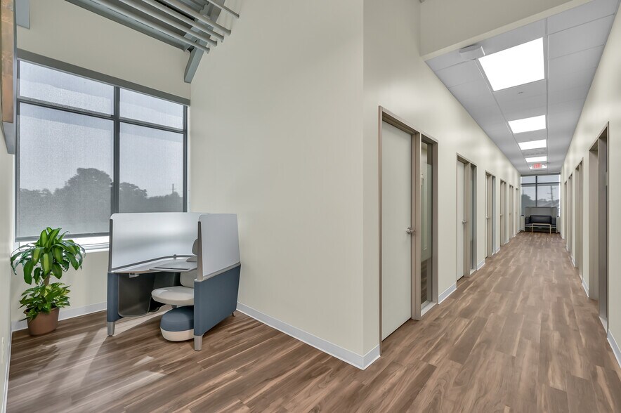 More Photos Of 14150 Huffmeister Rd, Cypress Coworking Space