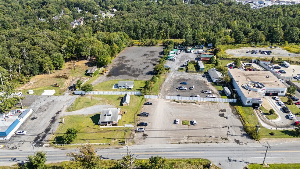 More Photos Of 2400 Old Washington Rd, Waldorf Auto Repair For Lease