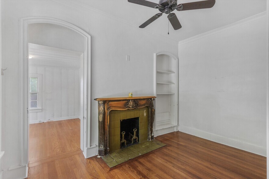 More Photos Of 2282 Central Ave, Memphis Loft Creative Space For Sale