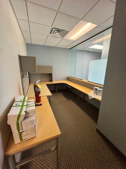 More Photos Of 3451 Wyndham Way, West Lafayette Office For Lease