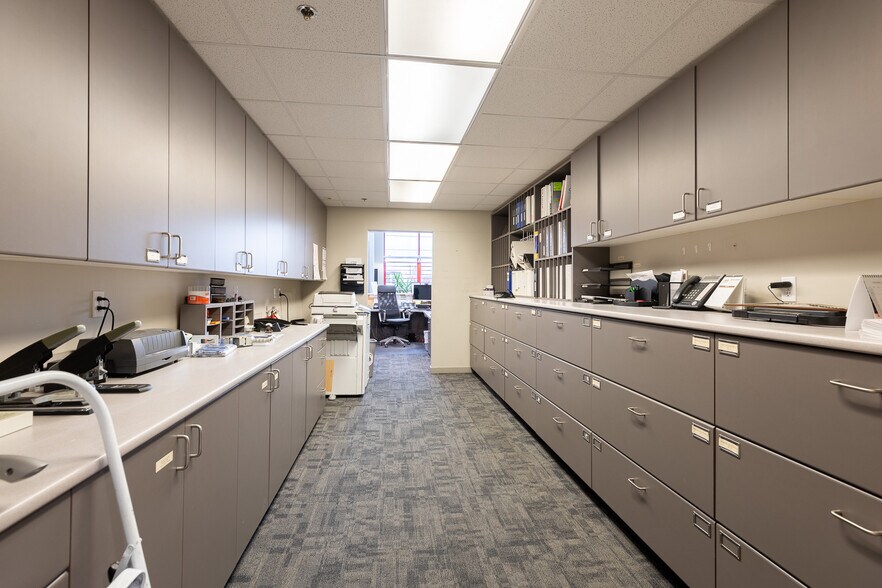 More Photos Of 42 Fawcett Rd, Coquitlam Warehouse For Lease