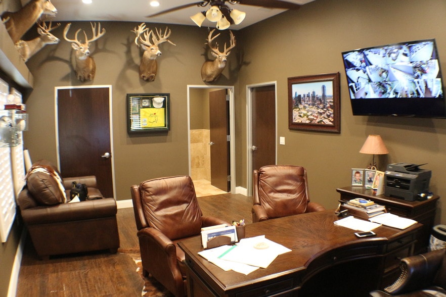 More Photos Of 618 S Belt Line Rd, Irving Office For Lease