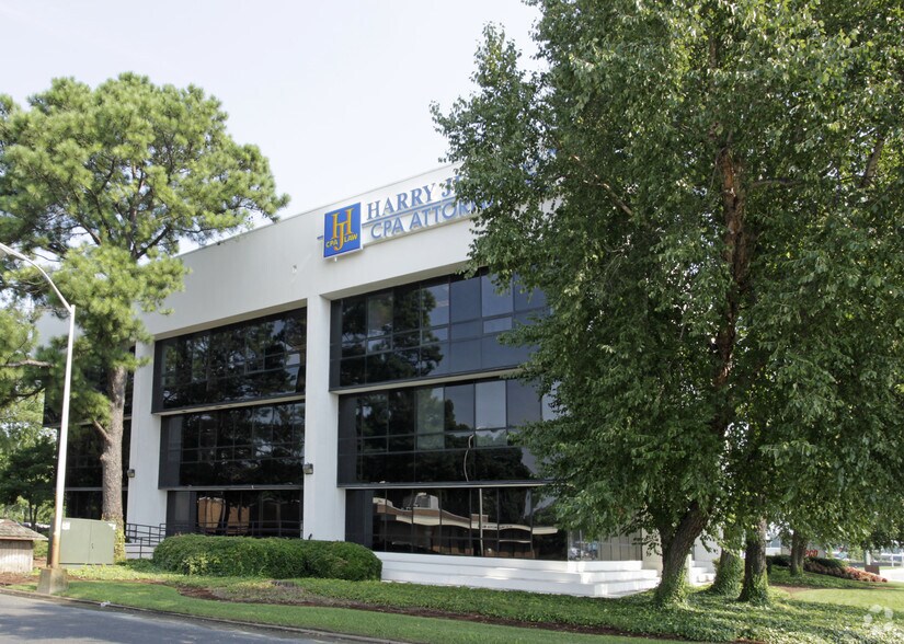 More Photos Of 5101 Cleveland St, Virginia Beach Office For Lease