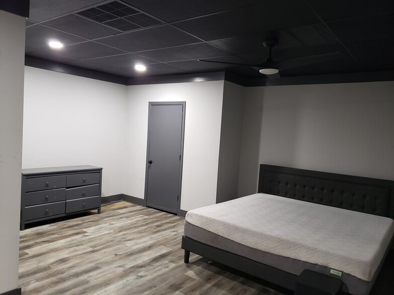 More Photos Of 1201 N Ashley St, Valdosta Auto Repair For Sale