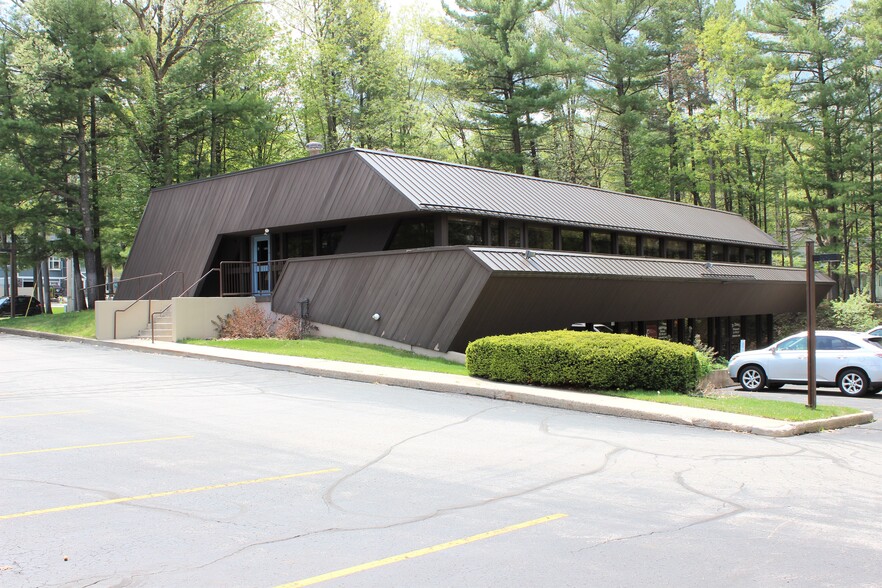 More Photos Of 201 E Seventeenth St, Traverse City Office For Lease