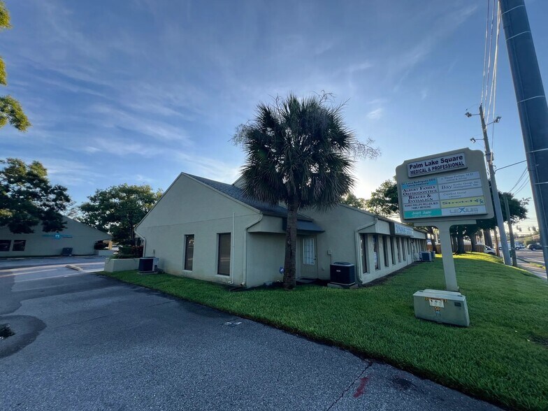 More Photos Of 32502 US Highway 19 N, Palm Harbor Medical For Lease