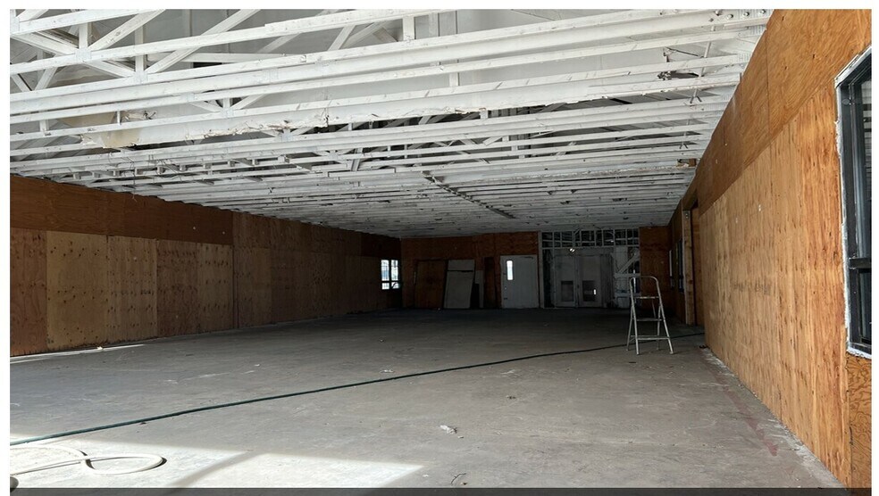 More Photos Of 4130 Hallmark Pky, San Bernardino Warehouse For Lease