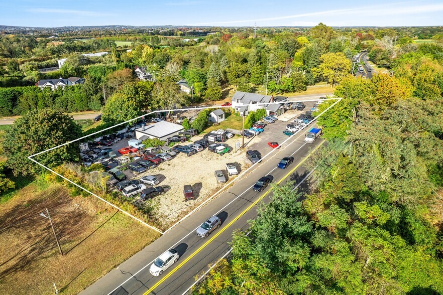 More Photos Of 1640 Montauk Hwy, Water Mill Auto Repair For Sale