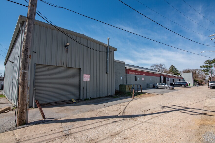 More Photos Of 4128 Hayward Ave, Baltimore Warehouse For Sale