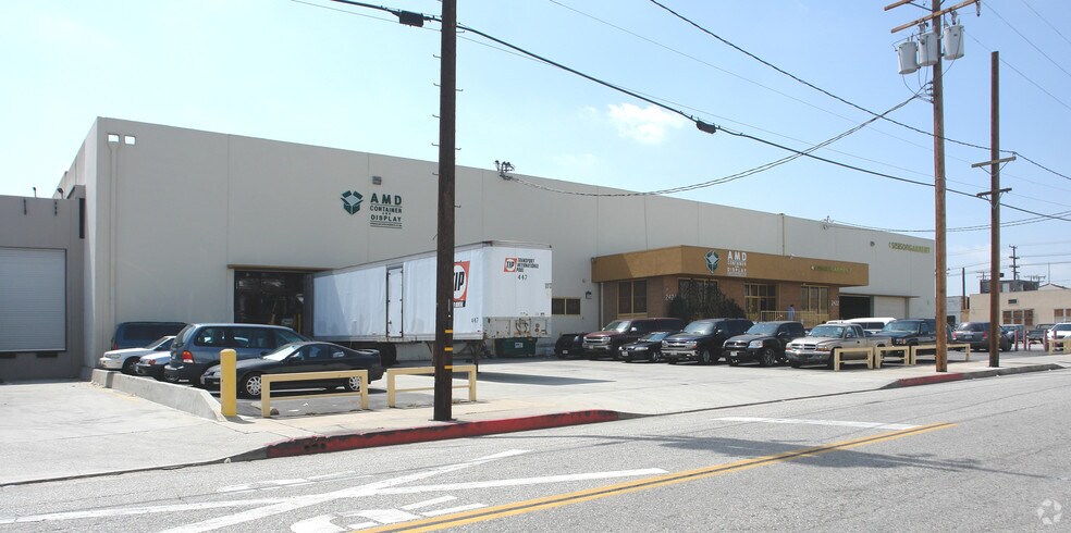 More Photos Of 2422-2424 E 28th St, Vernon Warehouse For Lease