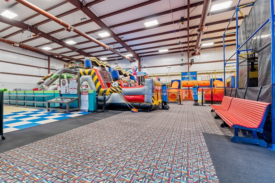 More Photos Of 591 Merritts Creek Rd, Huntington Sports And Entertainment For Sale