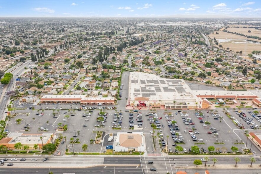 More Photos Of 8600-8800 Whittier Blvd, Pico Rivera Unknown For Lease