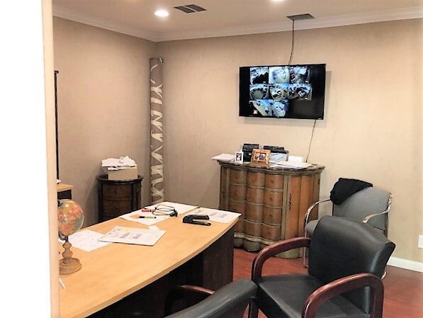 More Photos Of 22196 Mission Blvd, Hayward General Retail For Sale