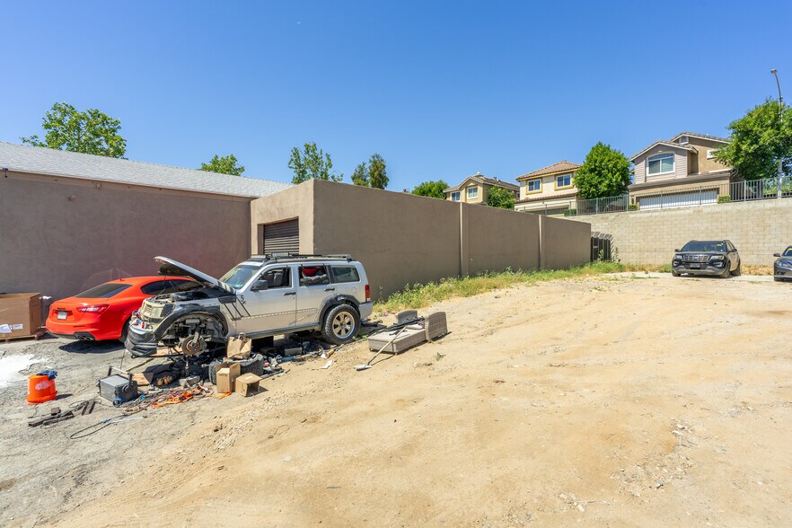 More Photos Of 2879 Main St, Riverside Warehouse For Sale