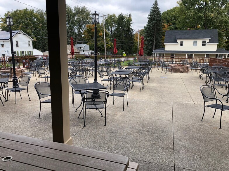 More Photos Of 5381 Abbott Rd, Hamburg Restaurant For Sale